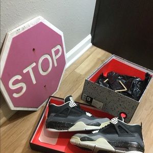 Jordan 4 Fear Black / Platinum / White  Sz 9